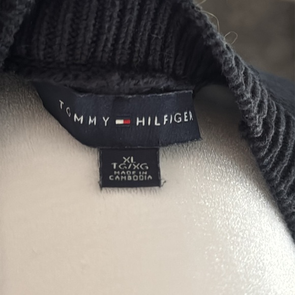 Tommy Hilfiger Black and White Ribbed Asymmetrical Tank Top - Picture 3 of 5